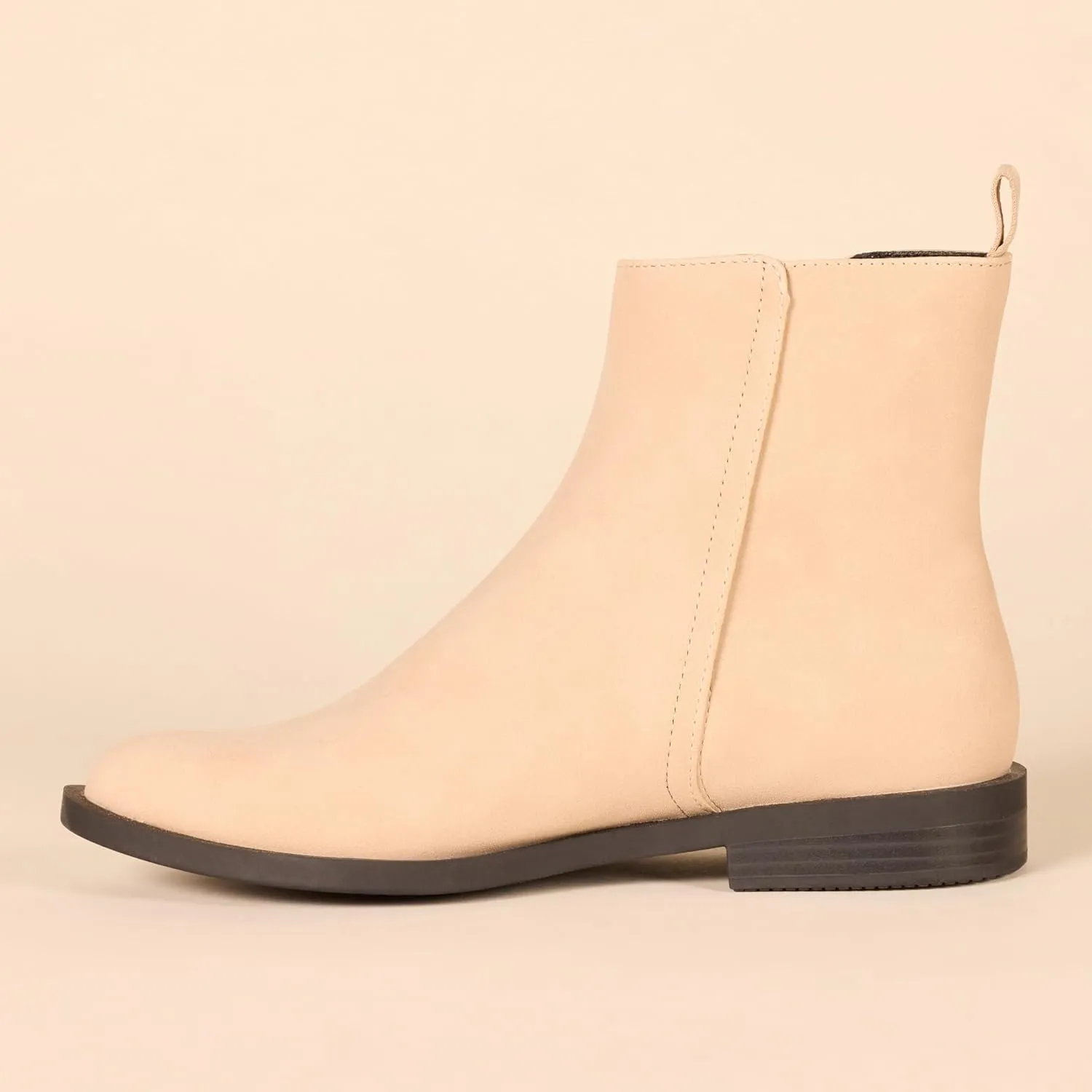 Amazon Essentials Women's Exterior Zip Flat Ankle Boot