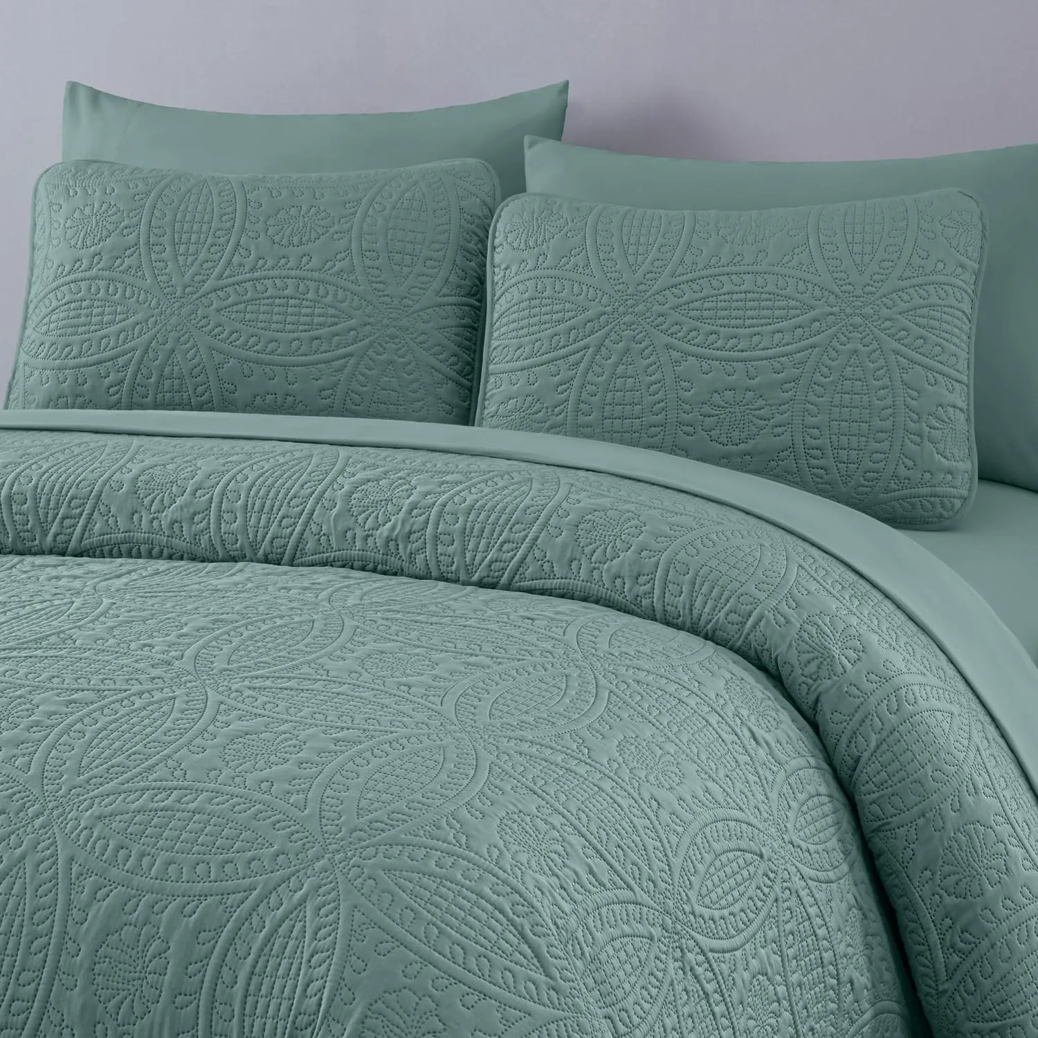 Chezmoi Collection Liam Spa Blue King Size Bed in a Bag Comforter Set - 7 Pieces Coin Pattern Lightweight Comforter with Bed Sheets, Pillowcases & Shams Bedding Set for All Seasons