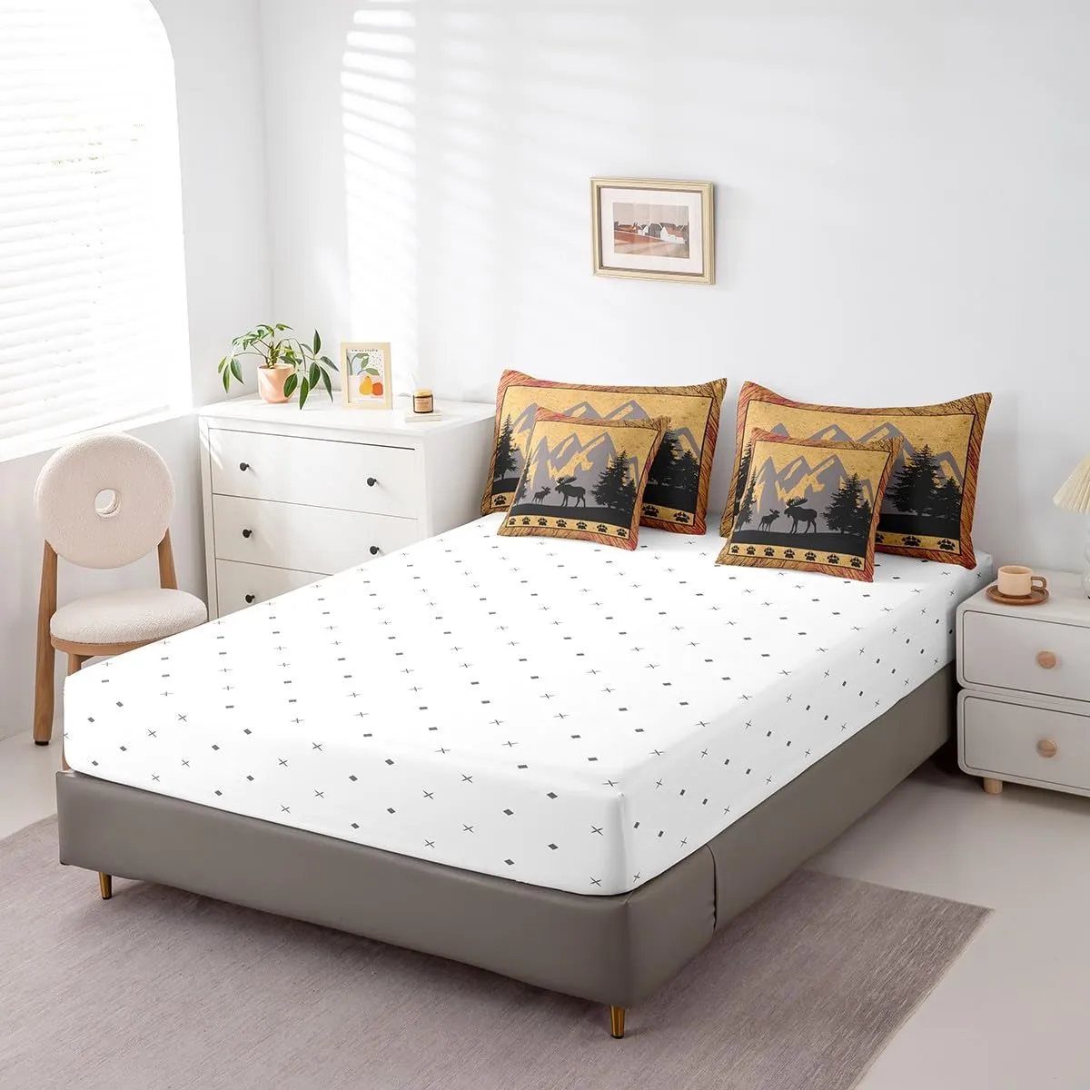 Hunting Moose Comforter Set 7 Piece, Wildlife Deer Bedding Sets Queen Size Rustic Farmhouse Bed In A Bag For Kids Boys Teens Adult, Retro Animal Footprints Bedding Comforter Sets Cabin Lodge Decor