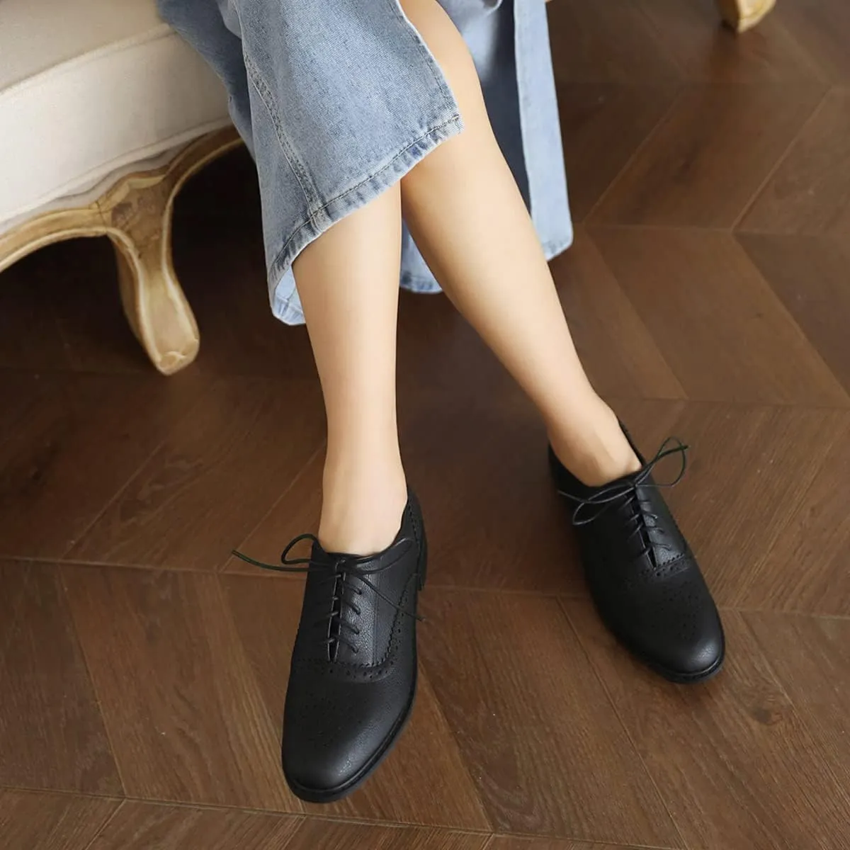 Roimaash Casual Oxford Shoes for Women Wingtip Flat Business Work Shoes