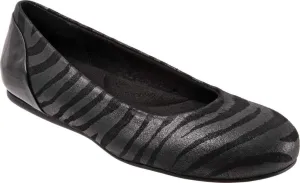 SoftWalk Women's Sonoma Ballet Flat