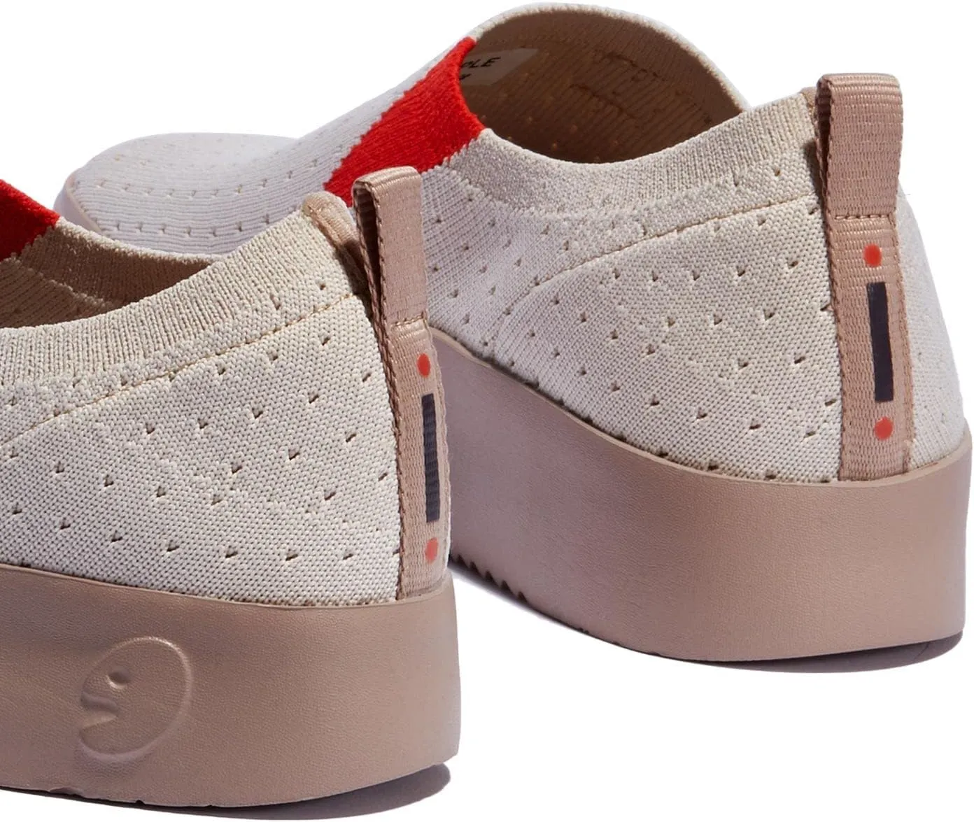 UIN Women's Art Travel Walking Shoes Slip On Casual Lightweight Wide Toe Fashion Sneaker Toledo Ⅸ